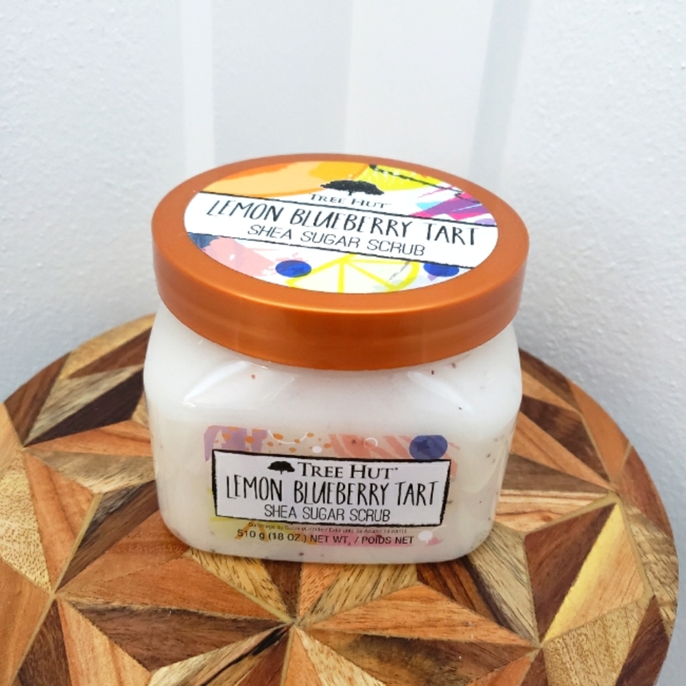 Tree Hut Lemon Blueberry Tart shea sugar scrub